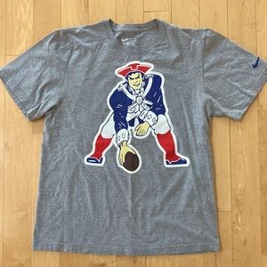 Nike Men’s NE Patriots Short Sleeve T-Shirt/Size Large